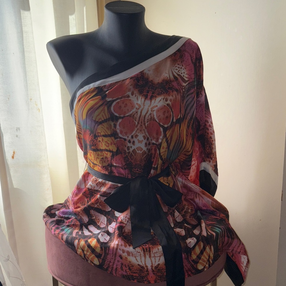 2B Bebe Vibrant One-Shoulder Blouse with Black Tie